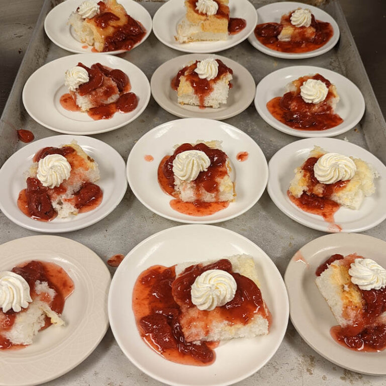 trad-dining-parkplace_0002_20220620_160151948